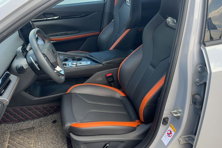 Used CHANGAN UNI-V 2023 1.5T Prestige Model
