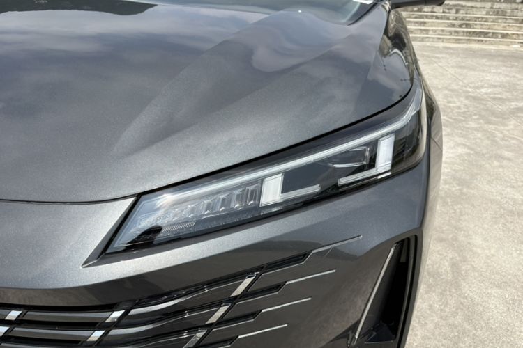 Used CHANGAN Eado 2025 Blue Whale 1.5T 500Bar Prestige Model Exterior 4