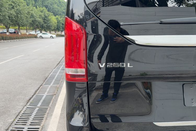 Used Mercedes-Benz V-Class 2021 V 260 L Long-wheelbase Luxury Edition