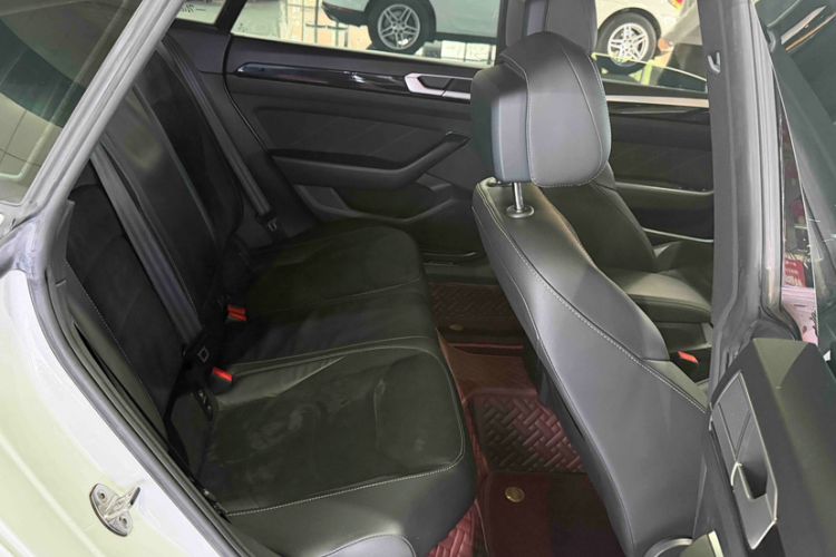 Used Volkswagen FAW-Volkswagen CC 2021 330TSI Ignite Edition Interior 10