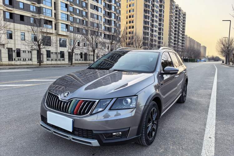 Used Skoda Octavia 2018 Station Wagon TSI230 DSG Luxury Edition
