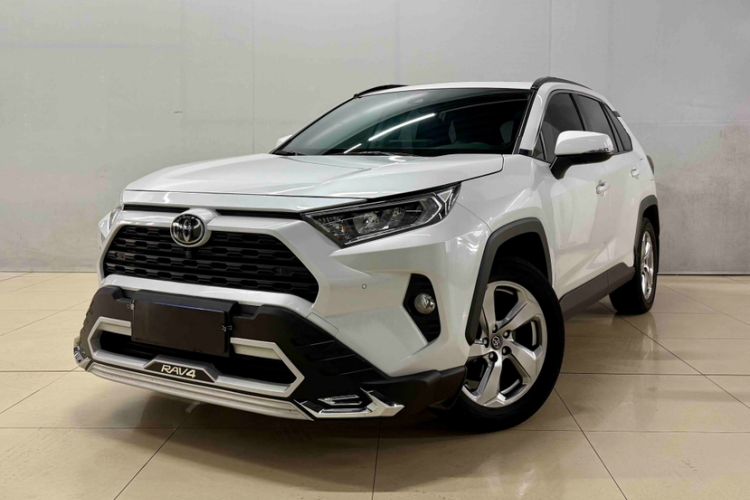 Used Toyota RAV4 2022 2.0L CVT Two-Wheel Drive Fashion Plus Edition