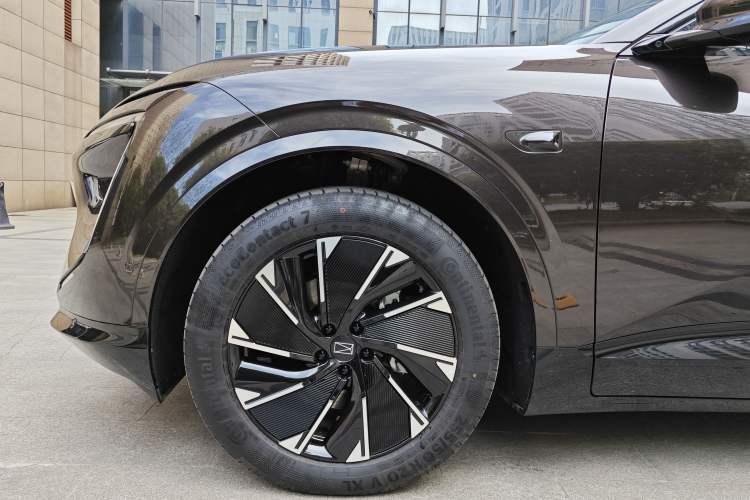 Used Avatr 07 2024 Pro+ All-Electric Version Exterior 8