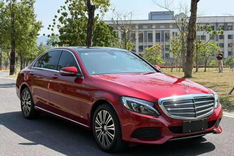 Used Mercedes-Benz C-Class 2016 C 200 L
