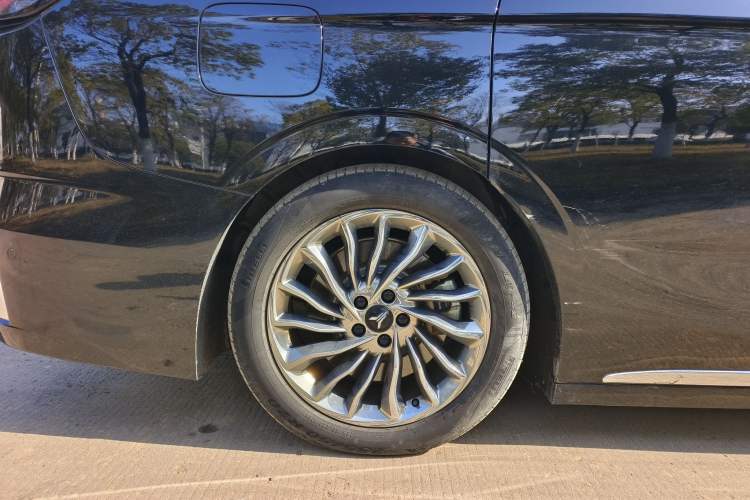 Used VOYAH Dream 2024 PHEV Ultra-Long Range Flagship Edition
