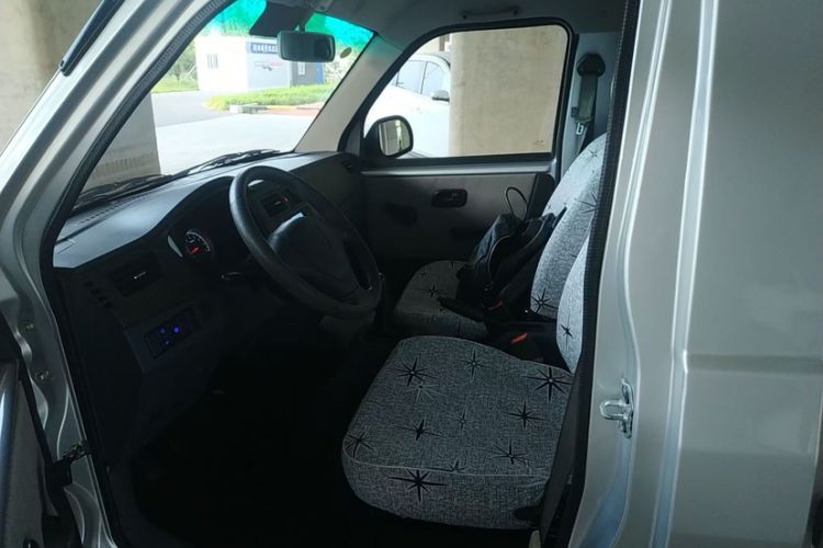 Used Jinbei T3 2023 1.5L Super-Comfort Single-Row 3.1-Meter Version
