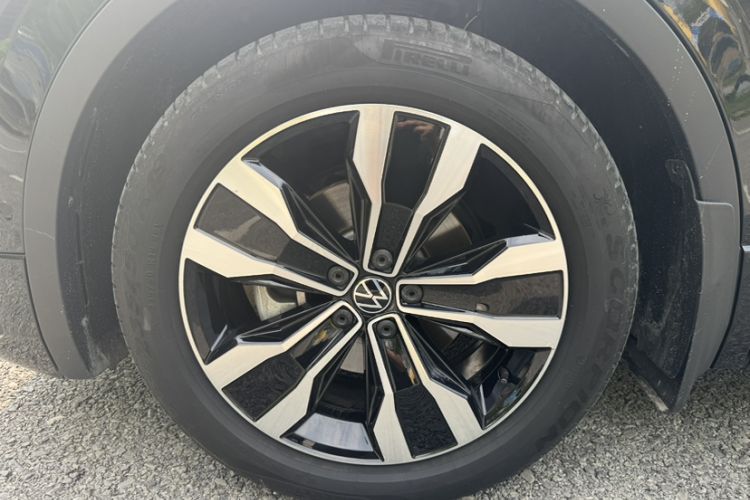 Used Volkswagen Tiguan L 2022 330TSI Automatic Two-Wheel Drive R-Line Enhanced Edition Exterior 7