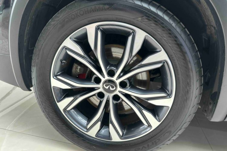 Used Infiniti QX30 2017 2.0T Four-Wheel Drive Fashion Edition
