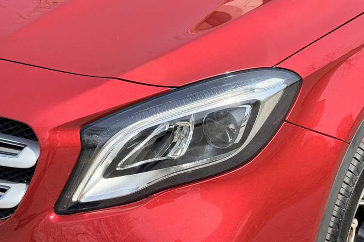 Used Mercedes-Benz GLA 2018 GLA 200 Fashion Model Left Front Headlight