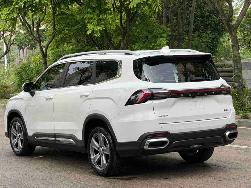 Geely Auto Haoyue L 2023 2.0T DCT Luxury Version — снимка 4