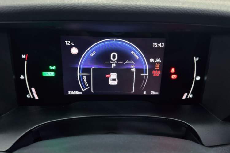 Used Toyota Camry 2024 Dual-Motor 2.0 HGVP Luxury Edition
