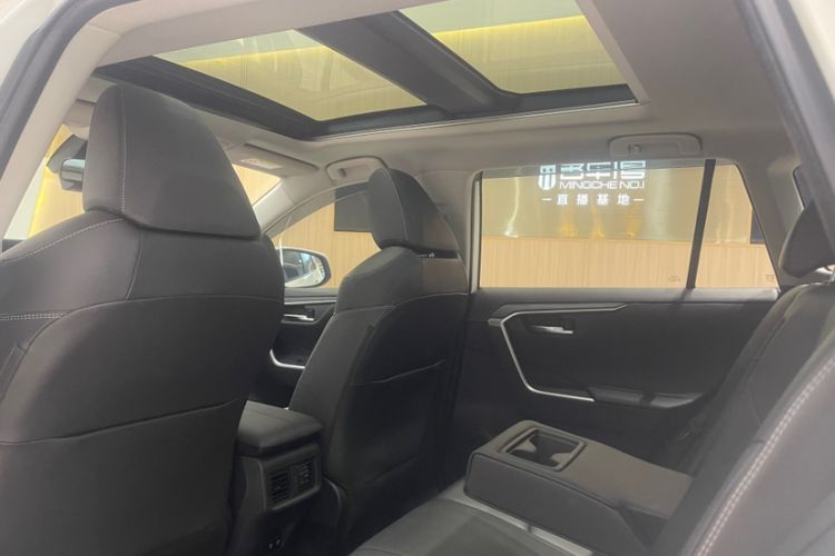 Used Toyota RAV4 2020 2.0L CVT Two-Wheel Drive Prestige Edition