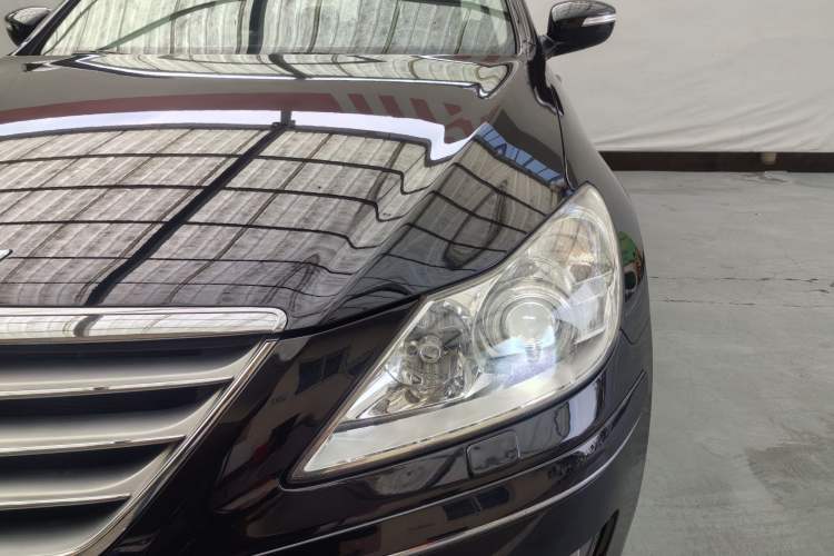 Used Hyundai Genesis 2012 3.3L GDI Prestige Edition
