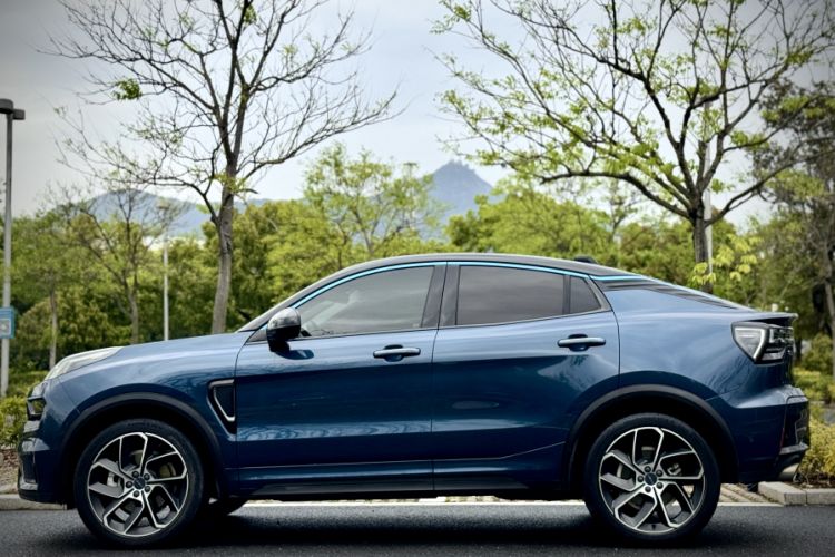 Used Lynk & Co 05 2022 2.0T Two-Wheel Drive Shine Halo
