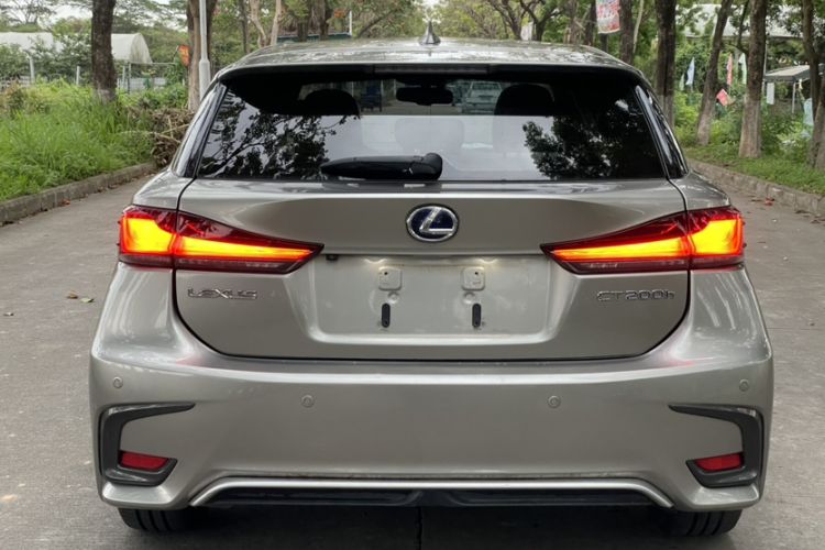 Used Lexus CT 2017 CT200h Comfort Edition Monochrome China V Standard Exterior 5