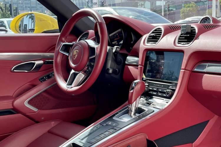 Used Porsche 718 2022 Cayman 2.0T