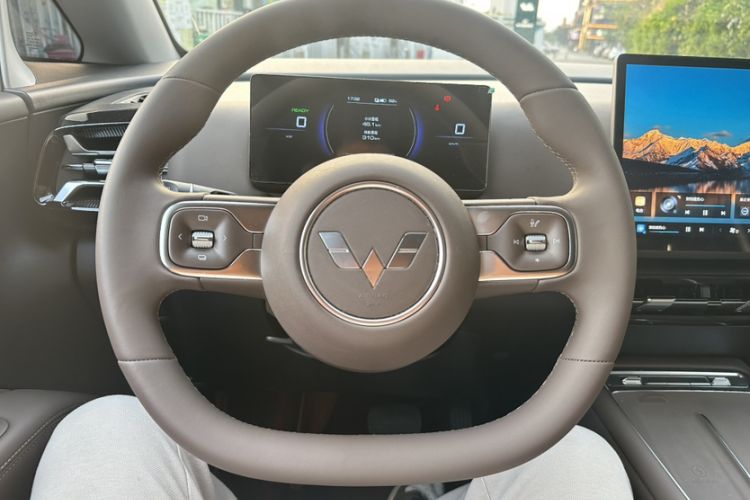 Used Wuling Starlight 730 2025 Model Pure Electric 500km Luxury Edition