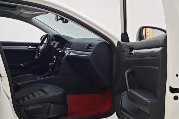 Used Volkswagen Lamando 2018 280TSI DSG Comfort Edition
