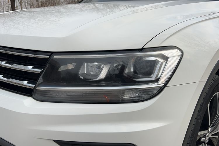 Used Volkswagen Tiguan L 2019 Revised 330TSI Automatic Two-Wheel Drive Smart & Luxury Edition China VI Standard