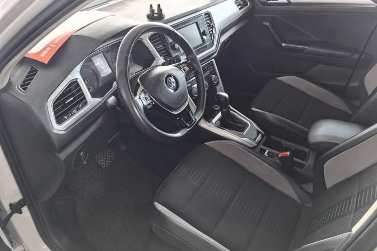 Used Volkswagen T-ROC 2020 280TSI DSG Two-Wheel-Drive Elite Version