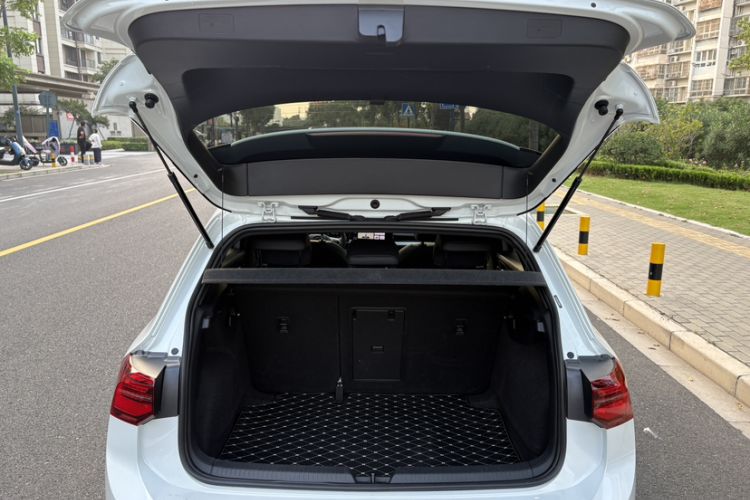 Used Volkswagen Golf 2023 280TSI DSG R-Line Lite