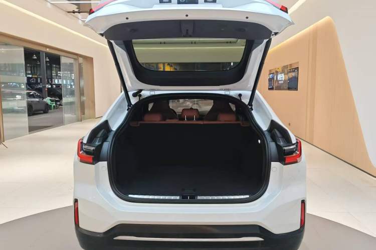 Used Nio EC6 2020 440 km Performance Version Trunk