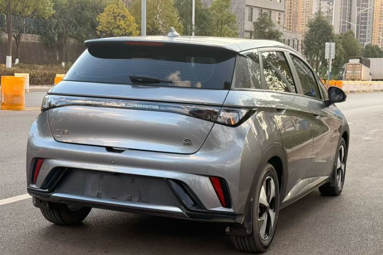 Used BYD Dolphin 2023 420 km Fashion Edition
