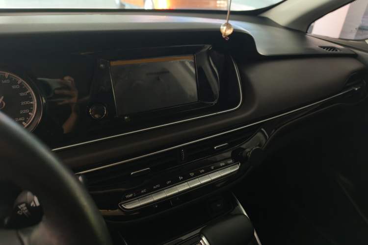 Used GAC Trumpchi M6 2019 270T Automatic Luxury Edition (7-seater) China V Standard