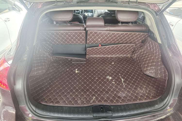 Used Infiniti QX50 2015 2.5L Enjoyment Edition Trunk