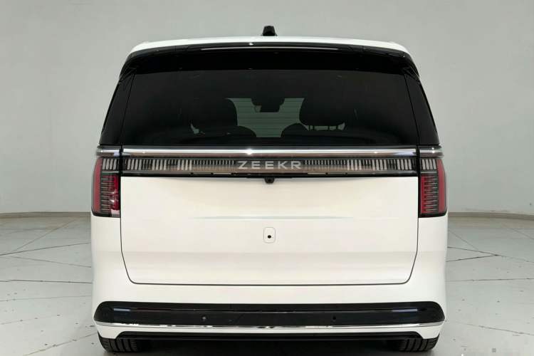 Used Zeekr 009 2022 WE Edition Exterior 3