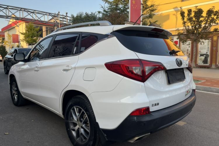 Used BYD Song 2018 1.5TID Automatic Smart Connect Prestige Model
