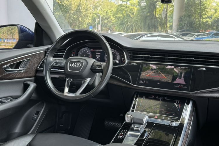Used Audi Q8 2019 55 TFSI Luxury Dynamic Model
