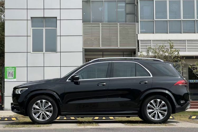 Used Mercedes-Benz GLE 2022 GLE 350 4MATIC Stylish Model
