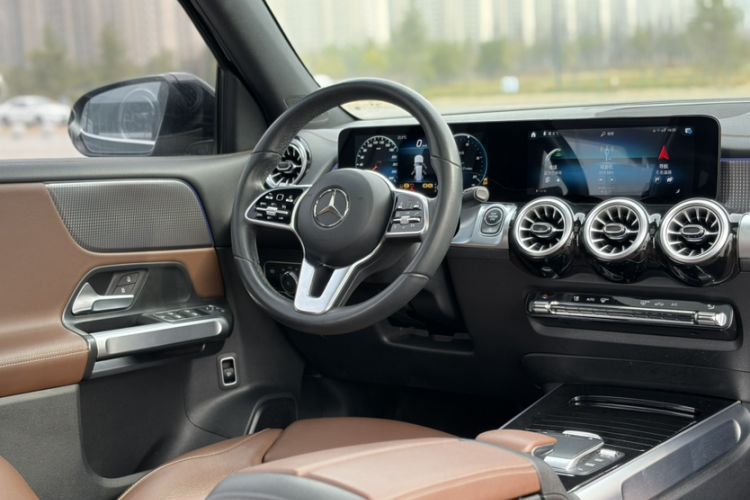 Used Mercedes-Benz GLB 2022 GLB 220 Dynamic Edition Interior 2