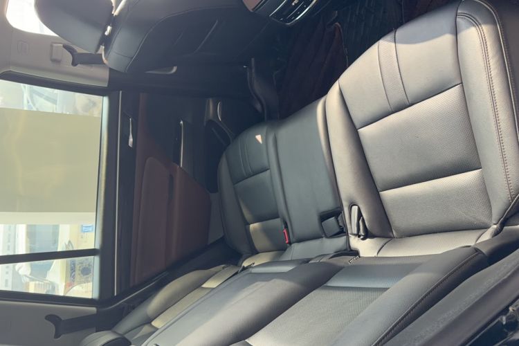 Used GAC Trumpchi GS8 2017 320T Two-Wheel Drive Luxury Smart Connectivity Version (7 Seats)
