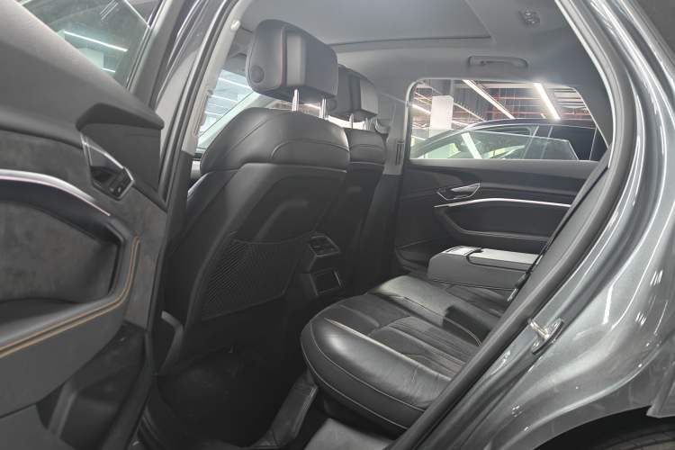 Used Audi e-tron 2021 50 quattro Prestige Edition