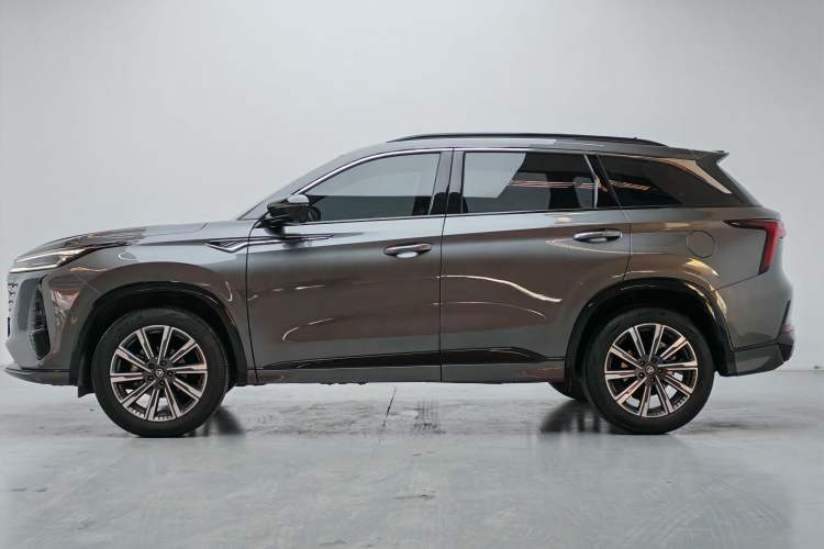 Used Changan CS75 PLUS 2024 3rd Generation Champion Edition 1.5T Intelligent Drive Dynamic Model