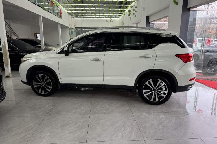 Used GAC Trumpchi GS4 2017 235T Automatic Two-Wheel Drive Luxury Smart Connectivity Version