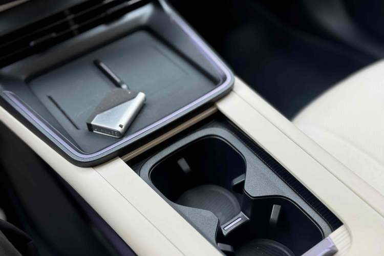 Used Lynk & Co 07 2024 EM-P 126 Long-Range Ultra
