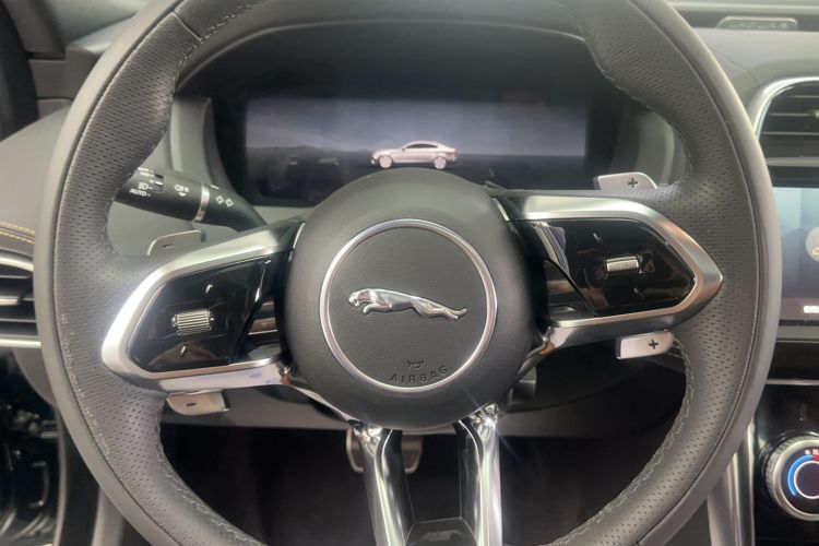 Used Jaguar XEL 2023 2.0T 250 PS R-DYNAMIC S Advanced Sport Edition Steering Wheel