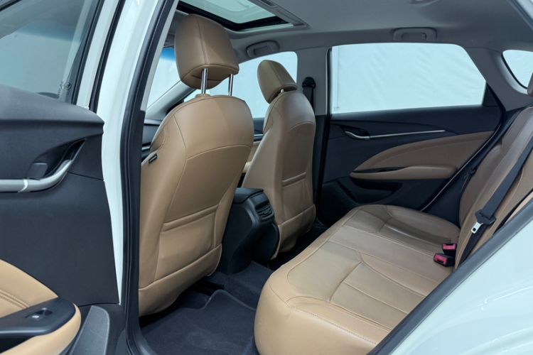 Used Buick Excelle GX 2018 18T Automatic Flagship Model Interior 1