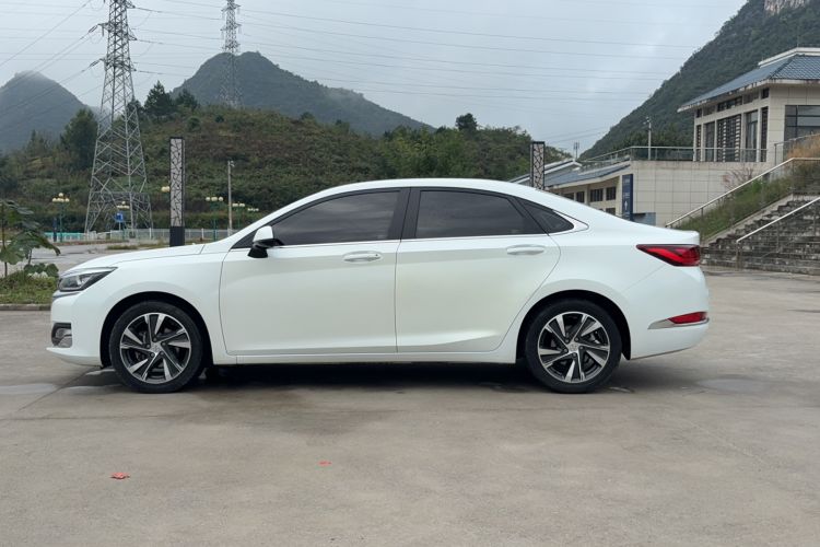 Used BAIC Beijing U7 2019 1.5T CVT New Smart Version China VI Emission Standard