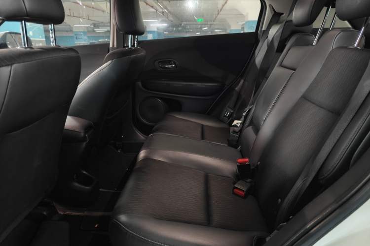 Used Honda Vezel 2020 1.5L CVT Pioneer Edition
