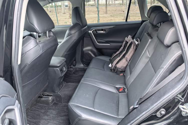 Used Toyota Wildlander 2023 2.0L CVT Two-Wheel Drive Urban Edition
