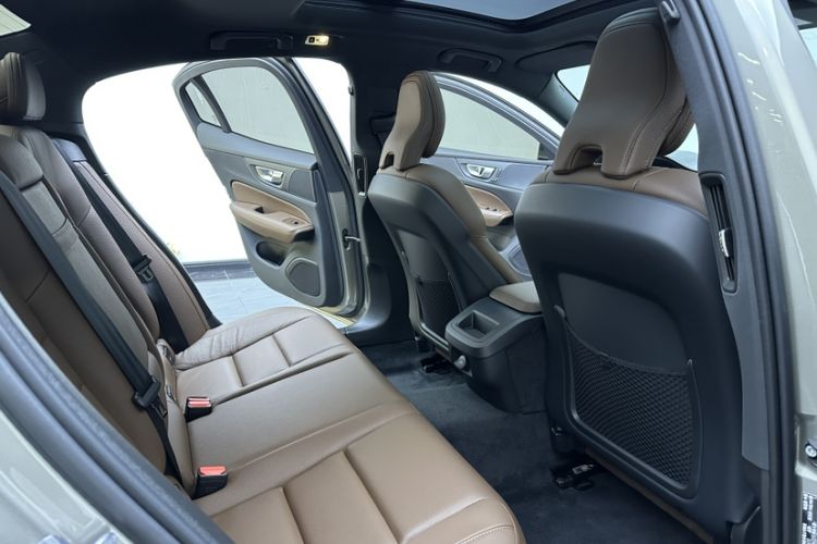 Used Volvo S60 2022 B4 Zhiyi Luxury Edition
