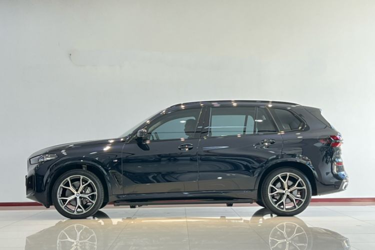 Used BMW X5 2023 xDrive 30Li Luxury M Sport Night Edition Package
