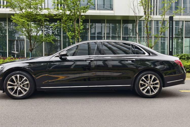 Used Mercedes-Benz E-Class 2018 Facelifted E 300 L Stylish Version Exterior 8