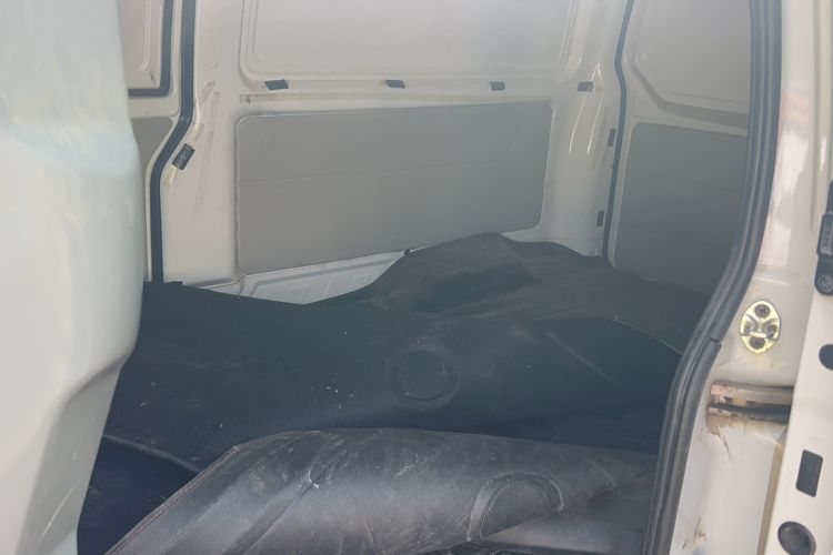 Used Jinbei New Hiace S 2022 1.5L Wealth Edition Air-Conditioner-Free Truck China VI Standard SWC15M