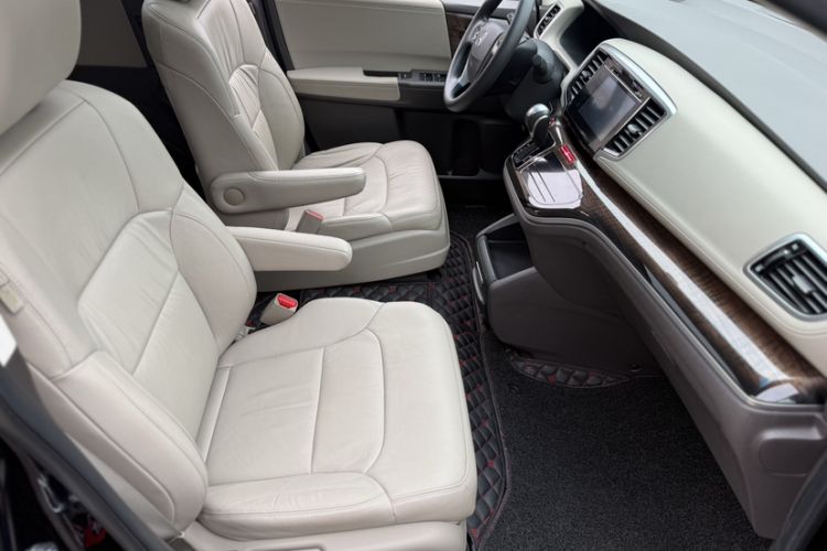 Used Honda Odyssey 2015 Revised 2.4L Luxury Edition