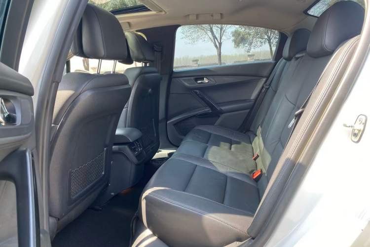 Used Peugeot 508 2015 1.6THP Automatic Prestige Edition Interior 5